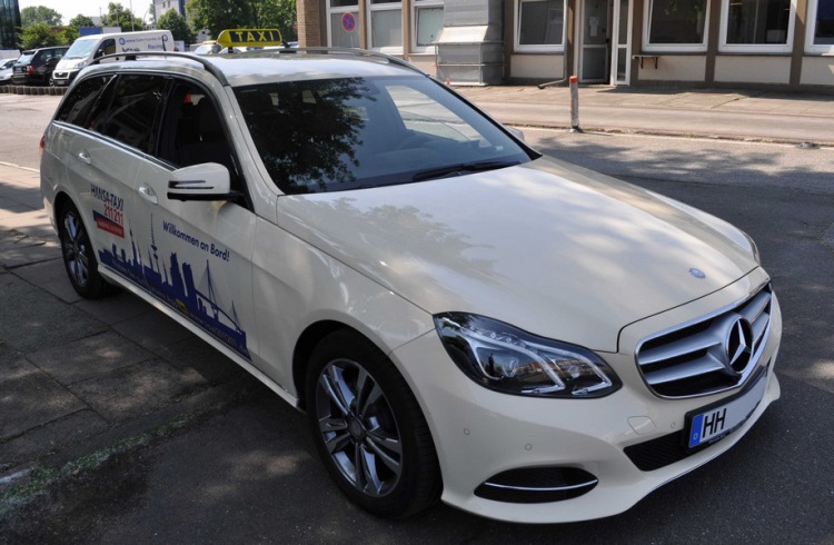 TÜV Süd Sachverständige Hamburg bieten §41 und §42 BO-Kraft Untersuchung für Taxi und Mietwagen