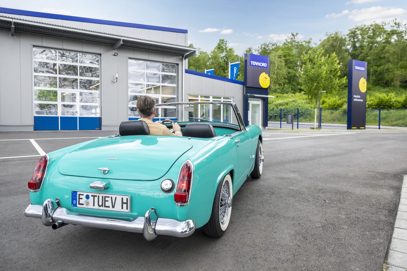 Oldtimer-Hauptuntersuchung für das H-Kennzeichen bei TÜV NORD in Hamburg